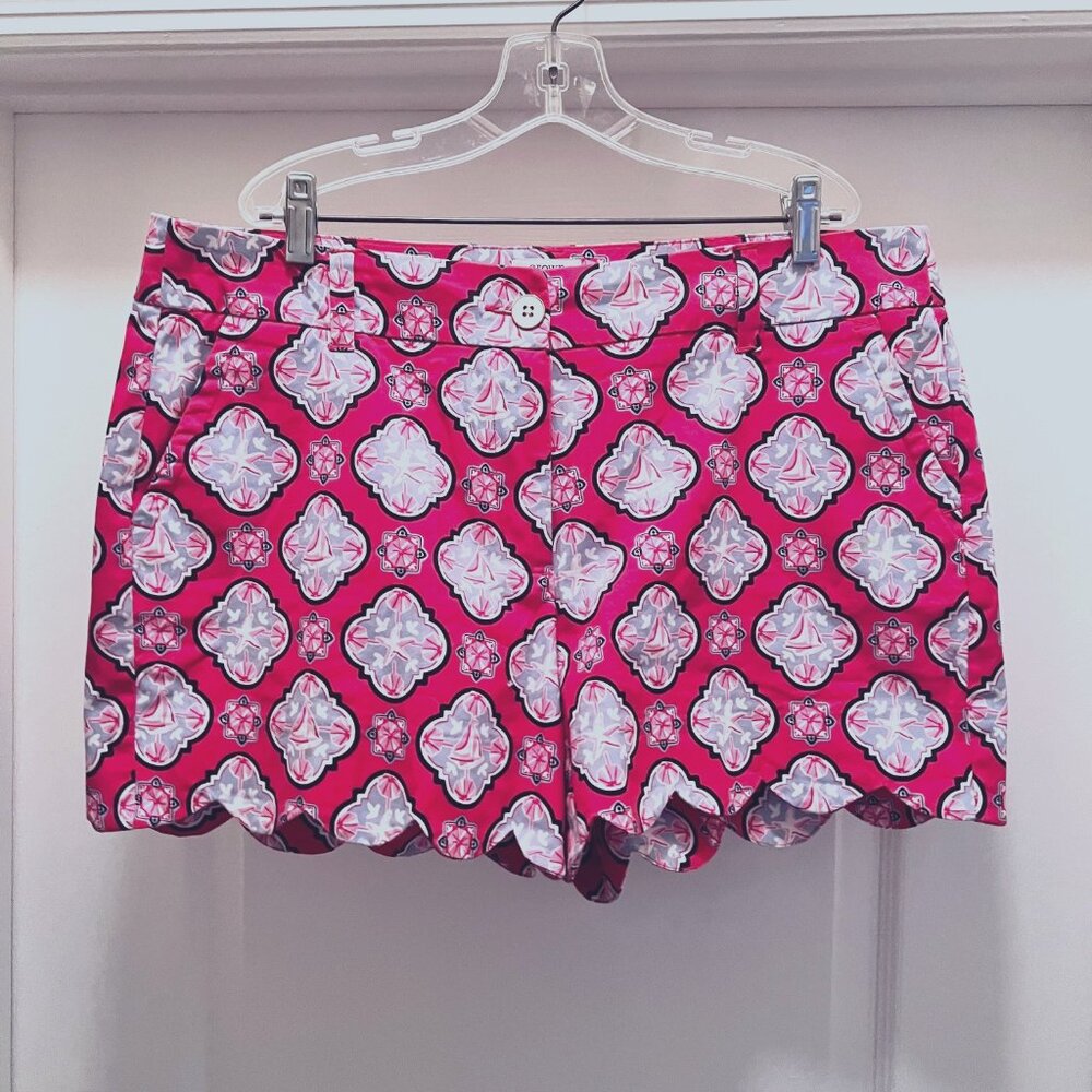 Crown & Ivy-Women's Sz. 12 Stretch Scalloped Hem Nautical Chino Shorts-Red/Pink